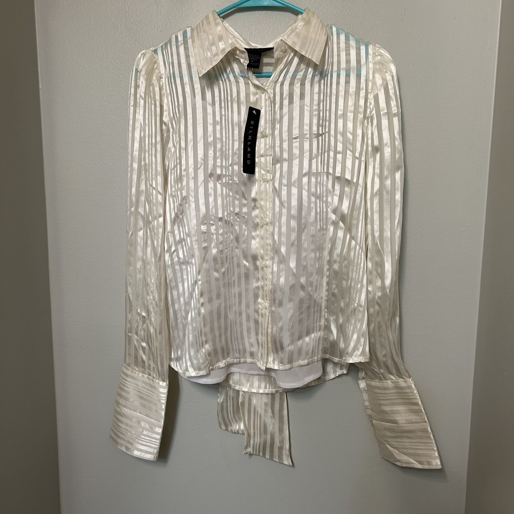 VTG Silk Land 100% Silk Cream M Collared Long Sleeve Button Blouse New Career